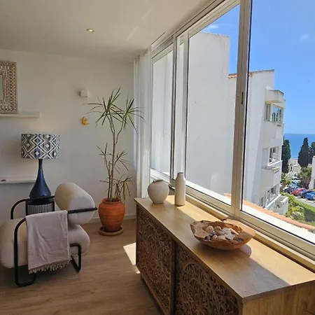 Bellmare Deluxe Em Αλμπουφέιρα